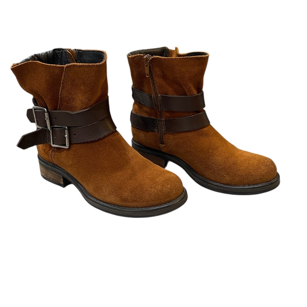 Steve Madden Dormaa Cognac Suede Ankle Boots with Dark Brown Buckle